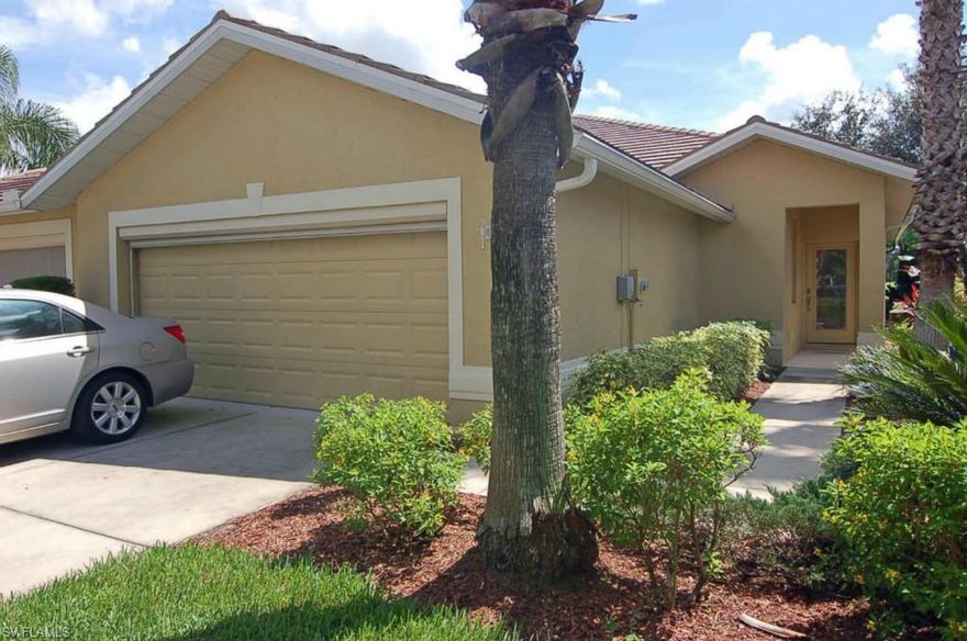 St Charles Model, 1455 square foot, 2 bedroom, 2 bath, large kitchen with eat-in area and breakfast bar, great room floor plan, tile in living area, carpet in bedrooms, crown molding, solid surface countertops, 2 car attached garage and screened lania location on the 16th fairway of Westminster Golf Club.