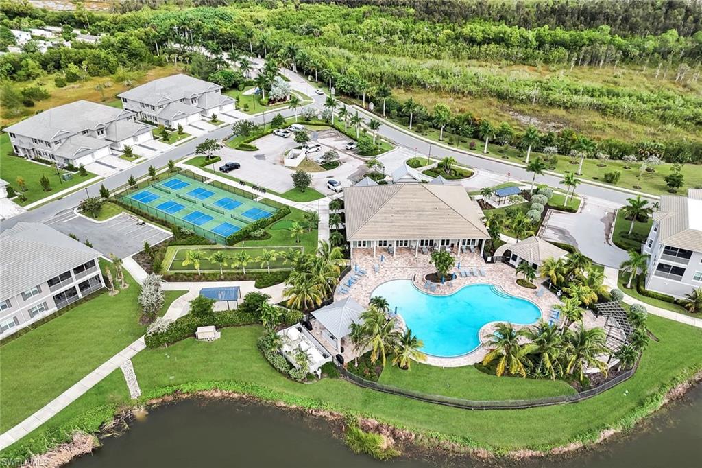 280 Indies DR E 101,102,201,202