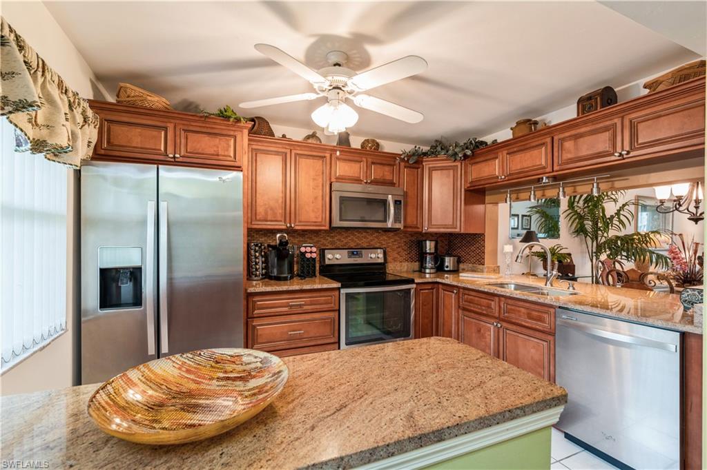 SUMMERLIN TRACE CONDO - Residential