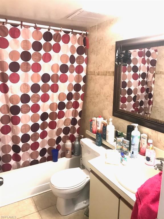 GRANADA LAKES - Residential