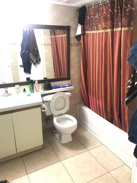 GRANADA LAKES - Residential