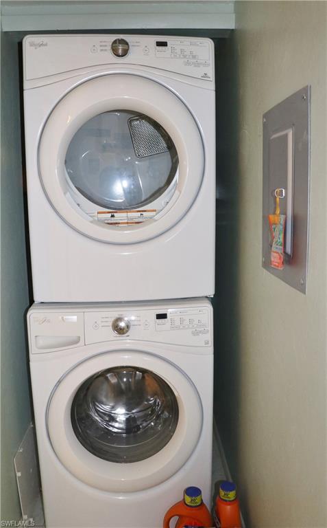 COUNTRY PINES CONDO - Residential