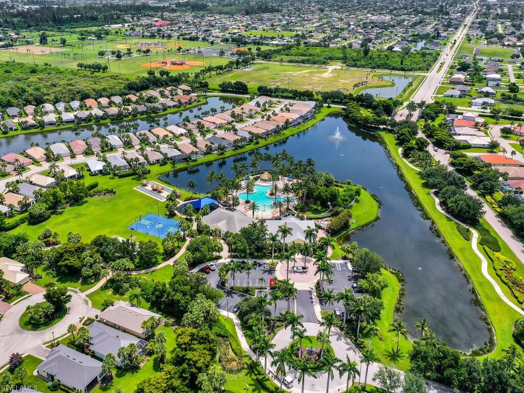 SANDOVAL - Residential