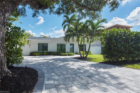 1080 13th ST N NAPLES FL 34102