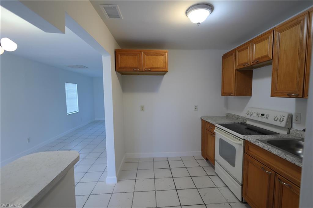 PINE MANOR - Residential