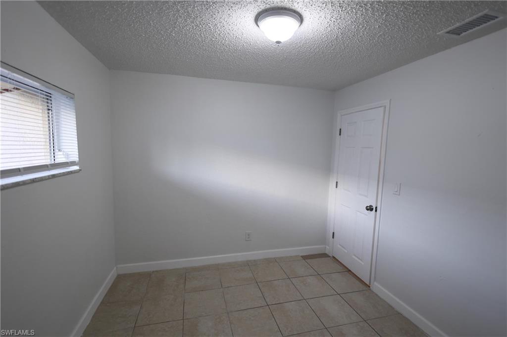 PINE MANOR - Residential