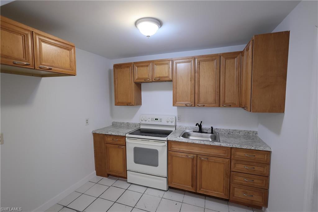 PINE MANOR - Residential