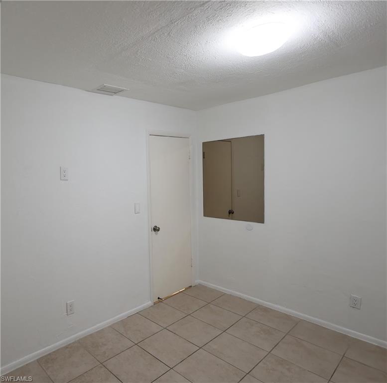 PINE MANOR - Residential