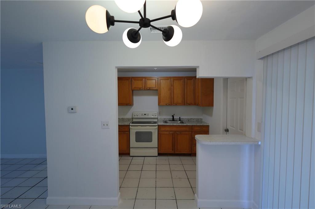 PINE MANOR - Residential