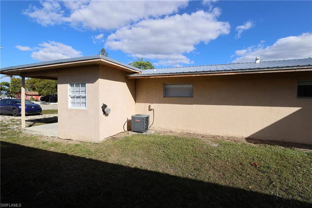 PINE MANOR - Residential