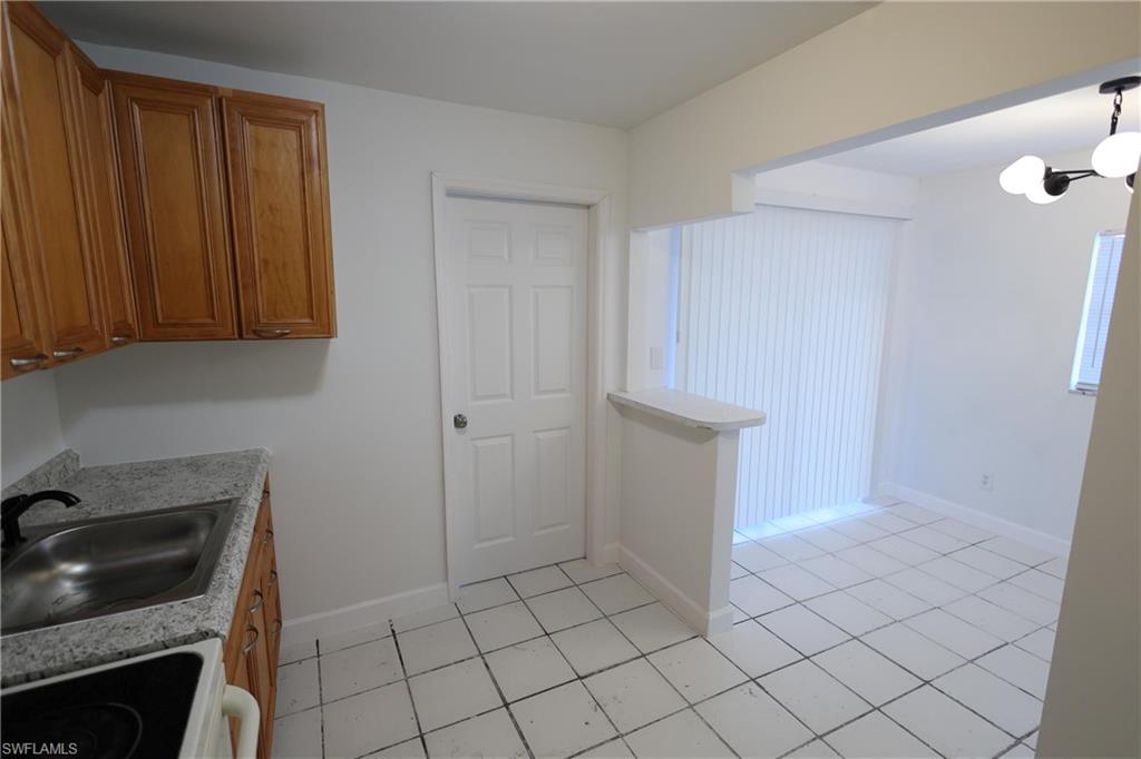 PINE MANOR - Residential