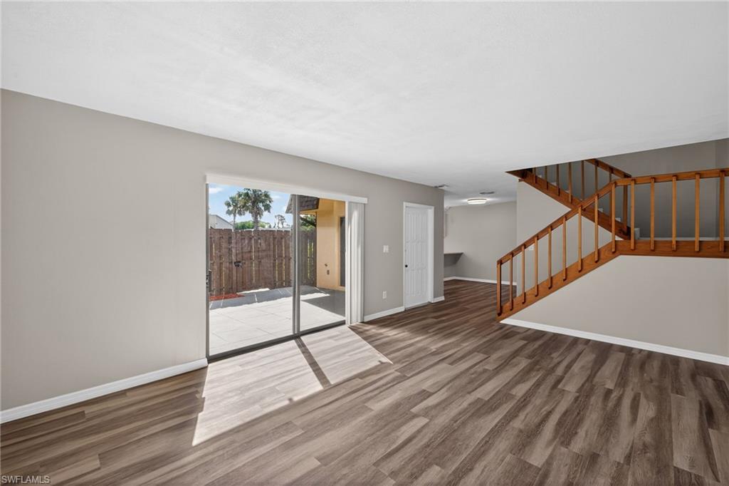 PARKWOODS TOWNHOUSE COMMUNITY - Residential