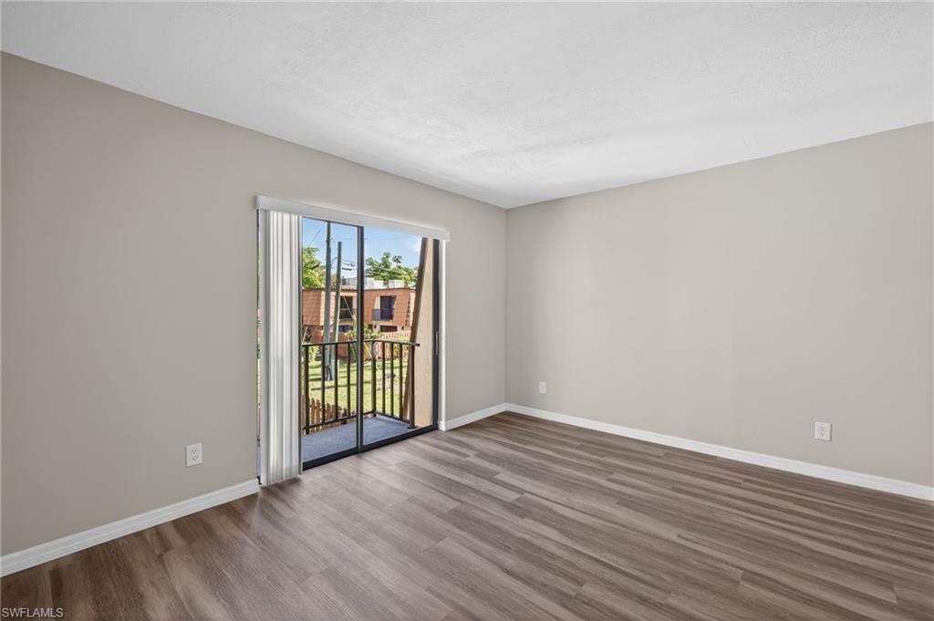 PARKWOODS TOWNHOUSE COMMUNITY - Residential