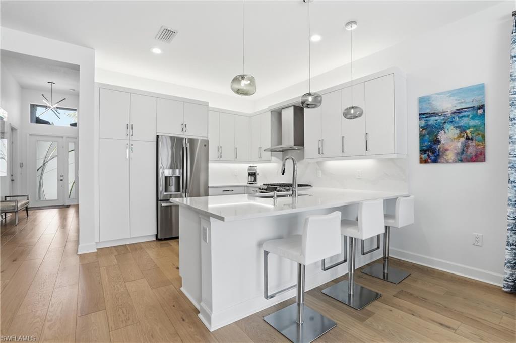 VALENCIA TRAILS - Residential