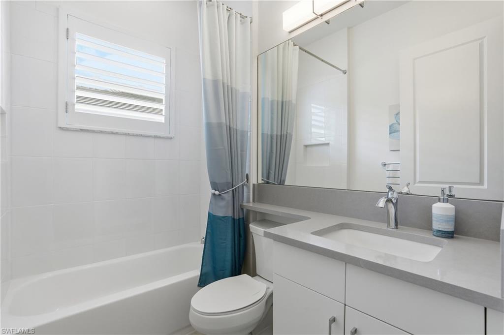 VALENCIA TRAILS - Residential