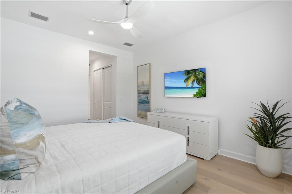 VALENCIA TRAILS - Residential