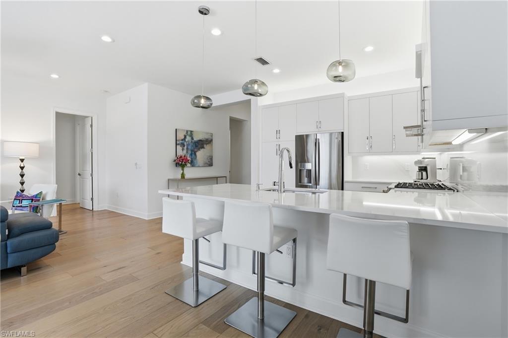 VALENCIA TRAILS - Residential