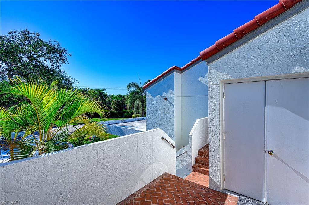 613 Beachwalk CIR J203