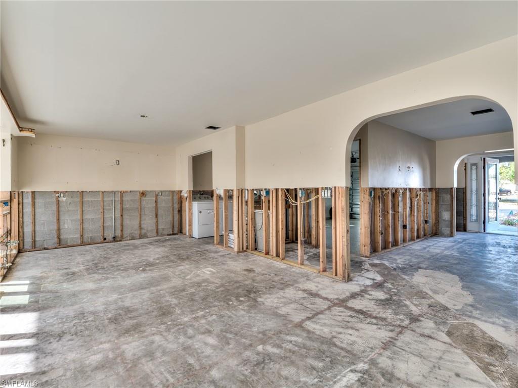 ESTERO RIVER HEIGHTS - Residential