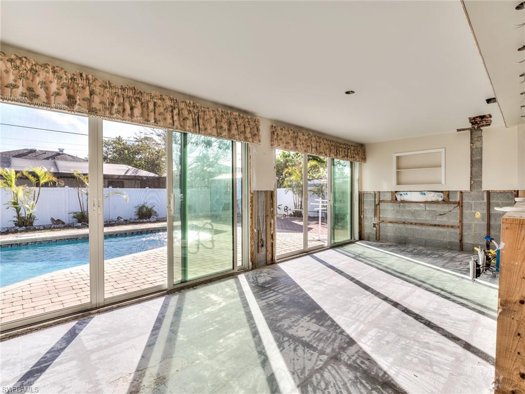 ESTERO RIVER HEIGHTS - Residential