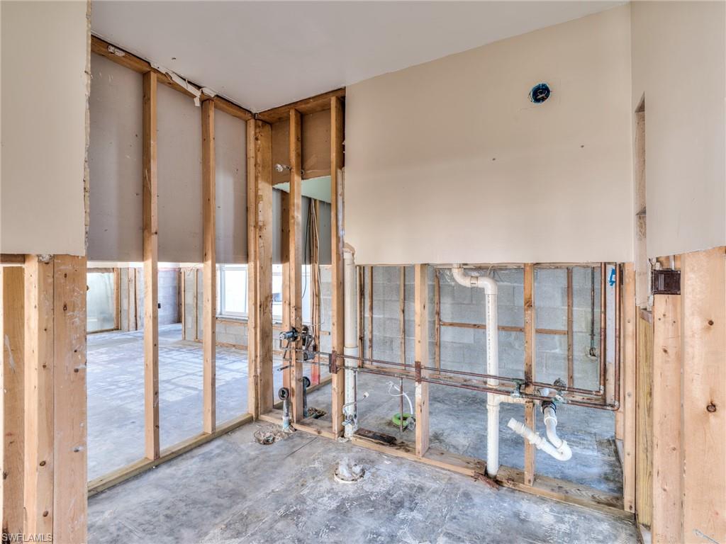 ESTERO RIVER HEIGHTS - Residential