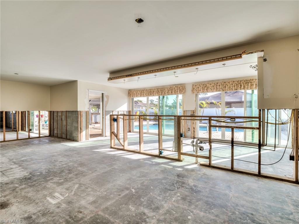 ESTERO RIVER HEIGHTS - Residential