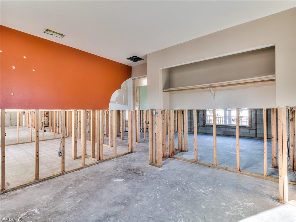 ESTERO RIVER HEIGHTS - Residential