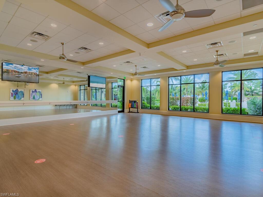 WINDING CYPRESS - Residential