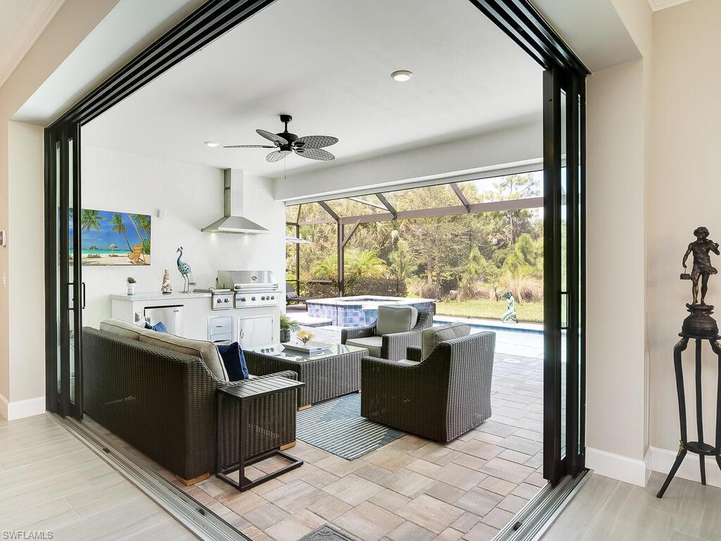 WINDING CYPRESS - Residential