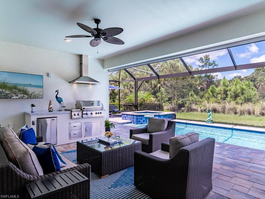 WINDING CYPRESS - Residential