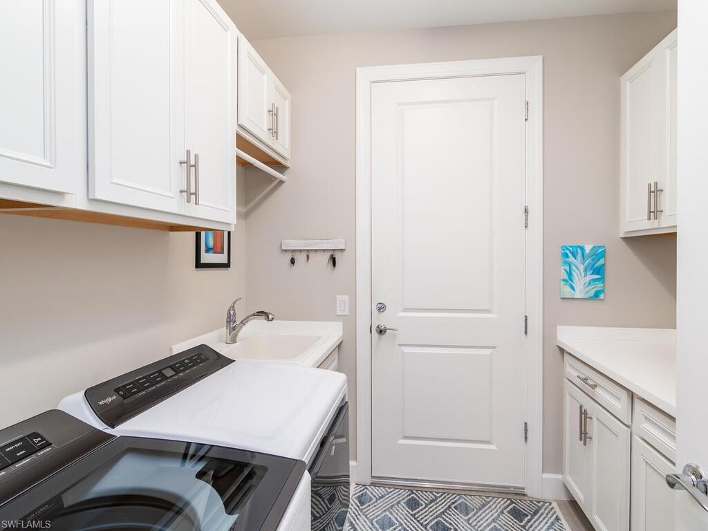 WINDING CYPRESS - Residential