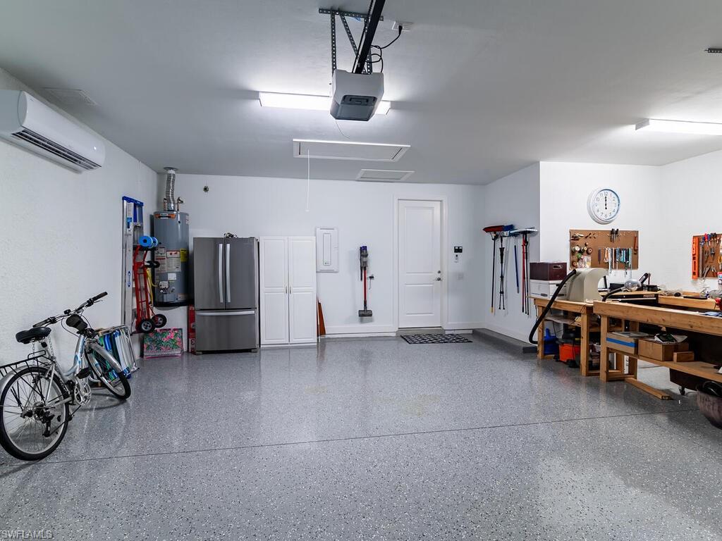 WINDING CYPRESS - Residential