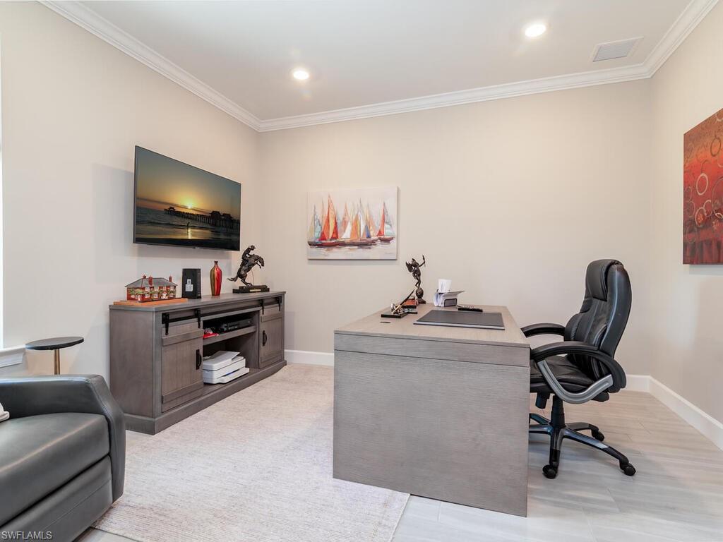 WINDING CYPRESS - Residential