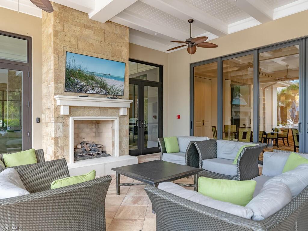 WINDING CYPRESS - Residential