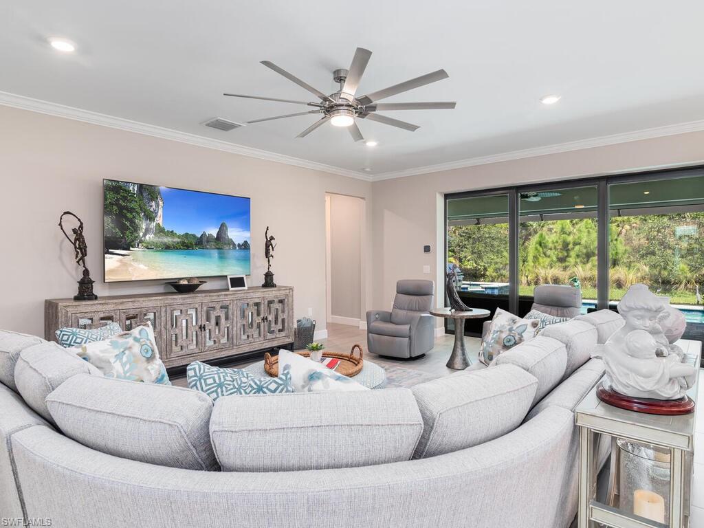 WINDING CYPRESS - Residential