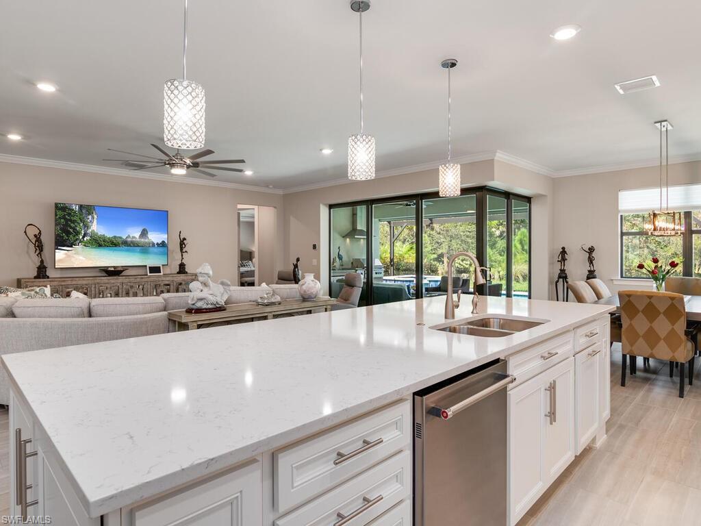 WINDING CYPRESS - Residential