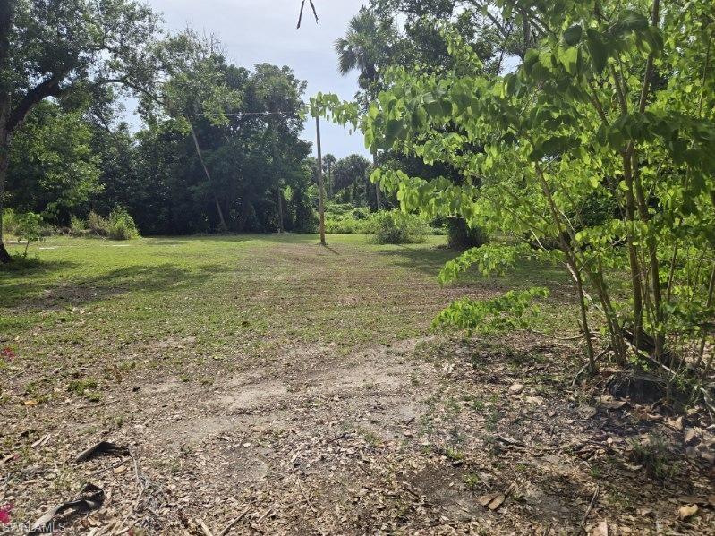 NORTH FORT MYERS - Land