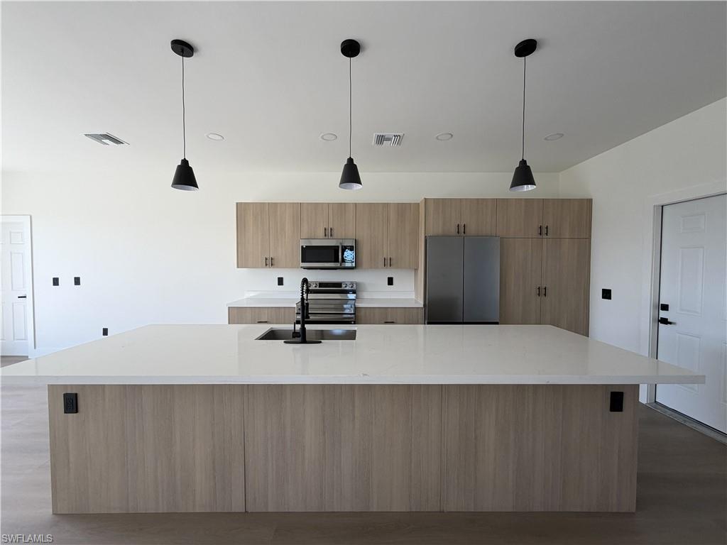 LABELLE - Residential Lease