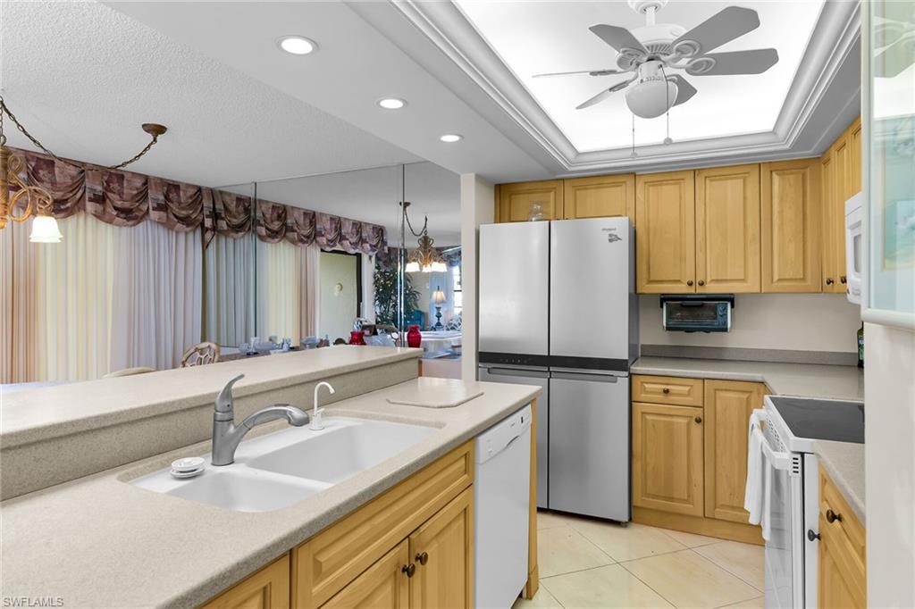 SOUTHERN BREEZE GARDENS - Residential