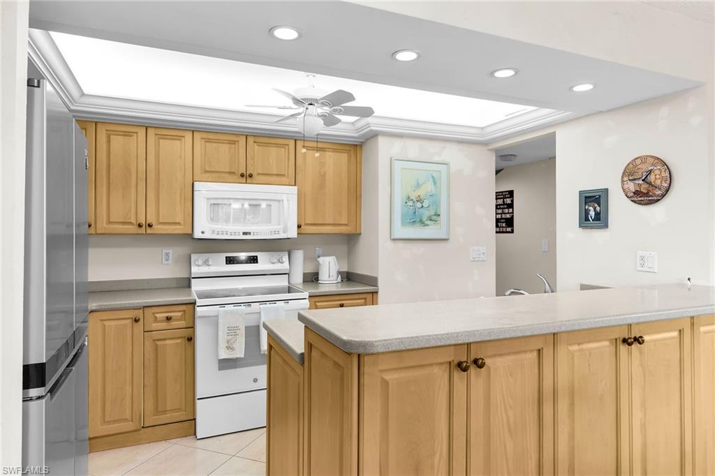 SOUTHERN BREEZE GARDENS - Residential