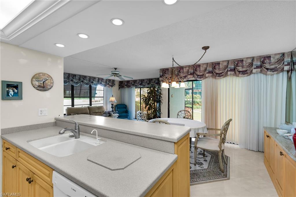 SOUTHERN BREEZE GARDENS - Residential