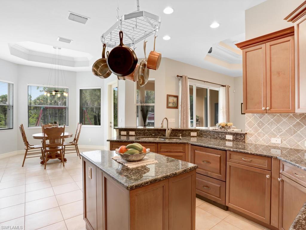 GOLDEN GATE ESTATES - Residential