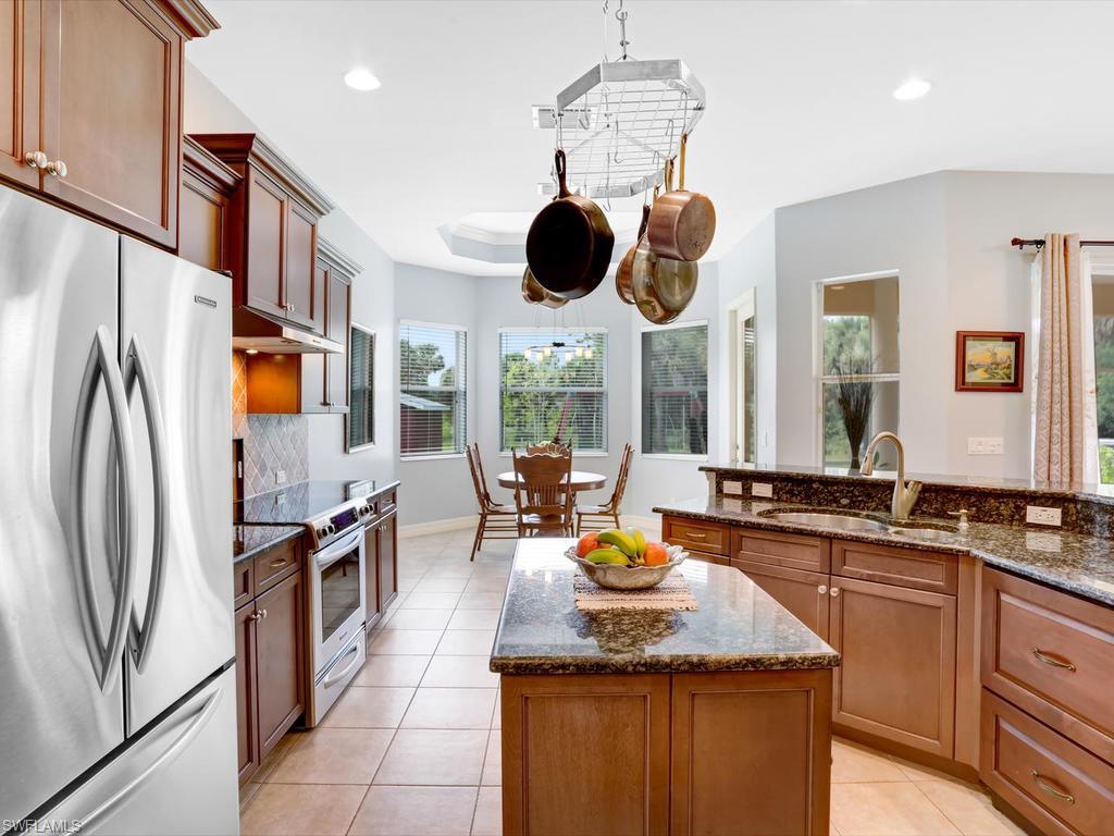 GOLDEN GATE ESTATES - Residential