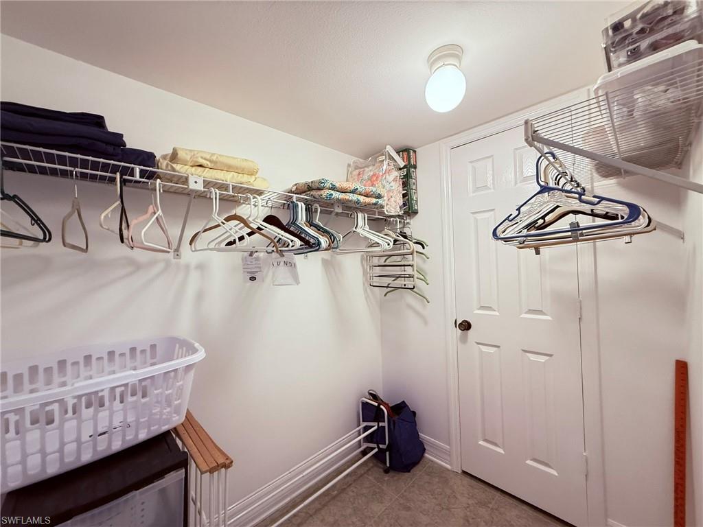 PARKSIDE CONDO - Residential