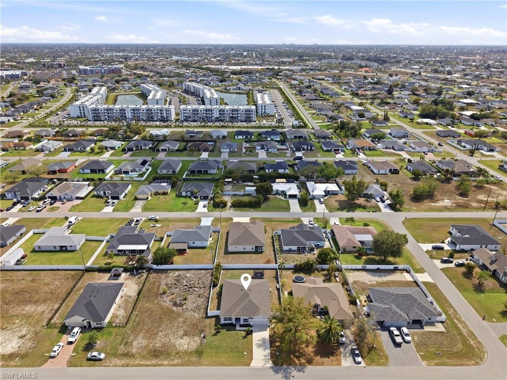 CAPE CORAL - Residential