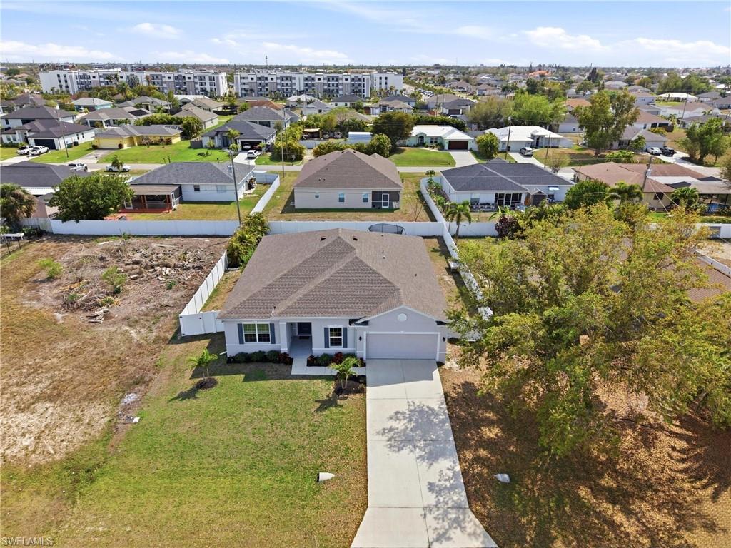 CAPE CORAL - Residential