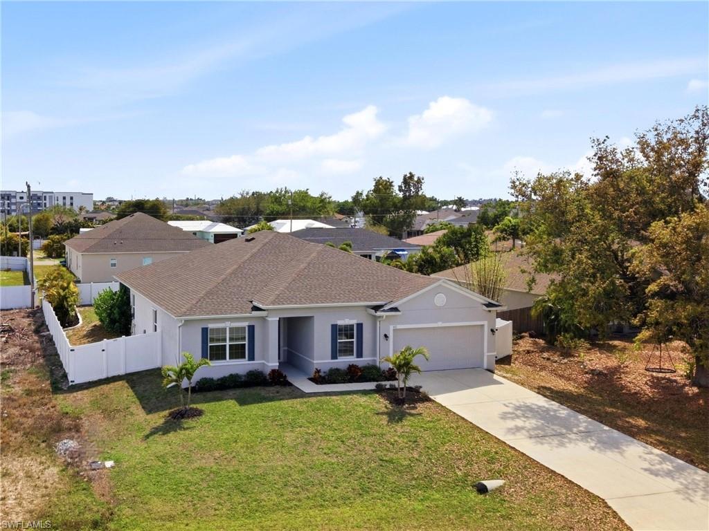 CAPE CORAL - Residential