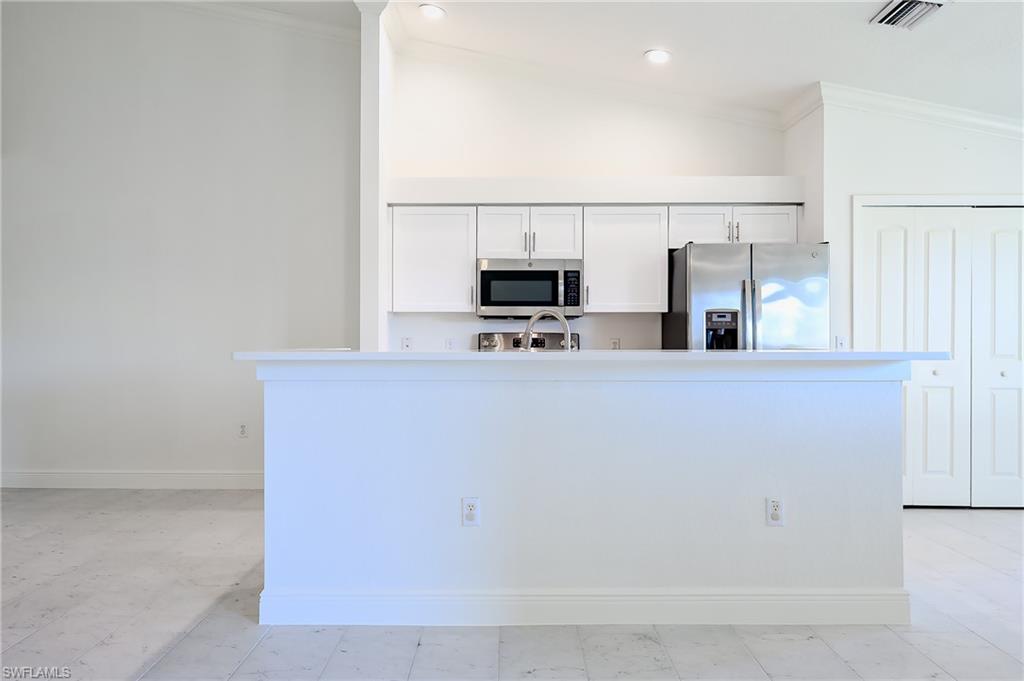 BELLA TERRA - Residential Lease