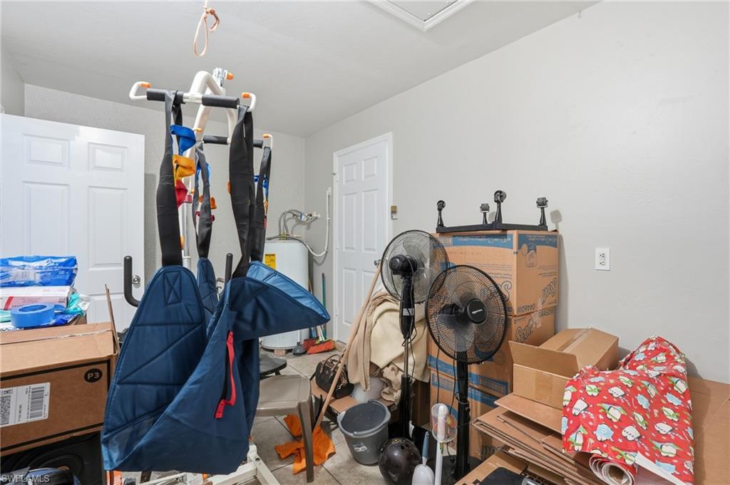 CAPE CORAL - Residential Lease