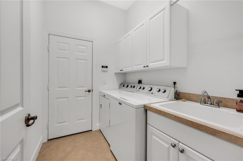 HOLLYBROOK - Residential